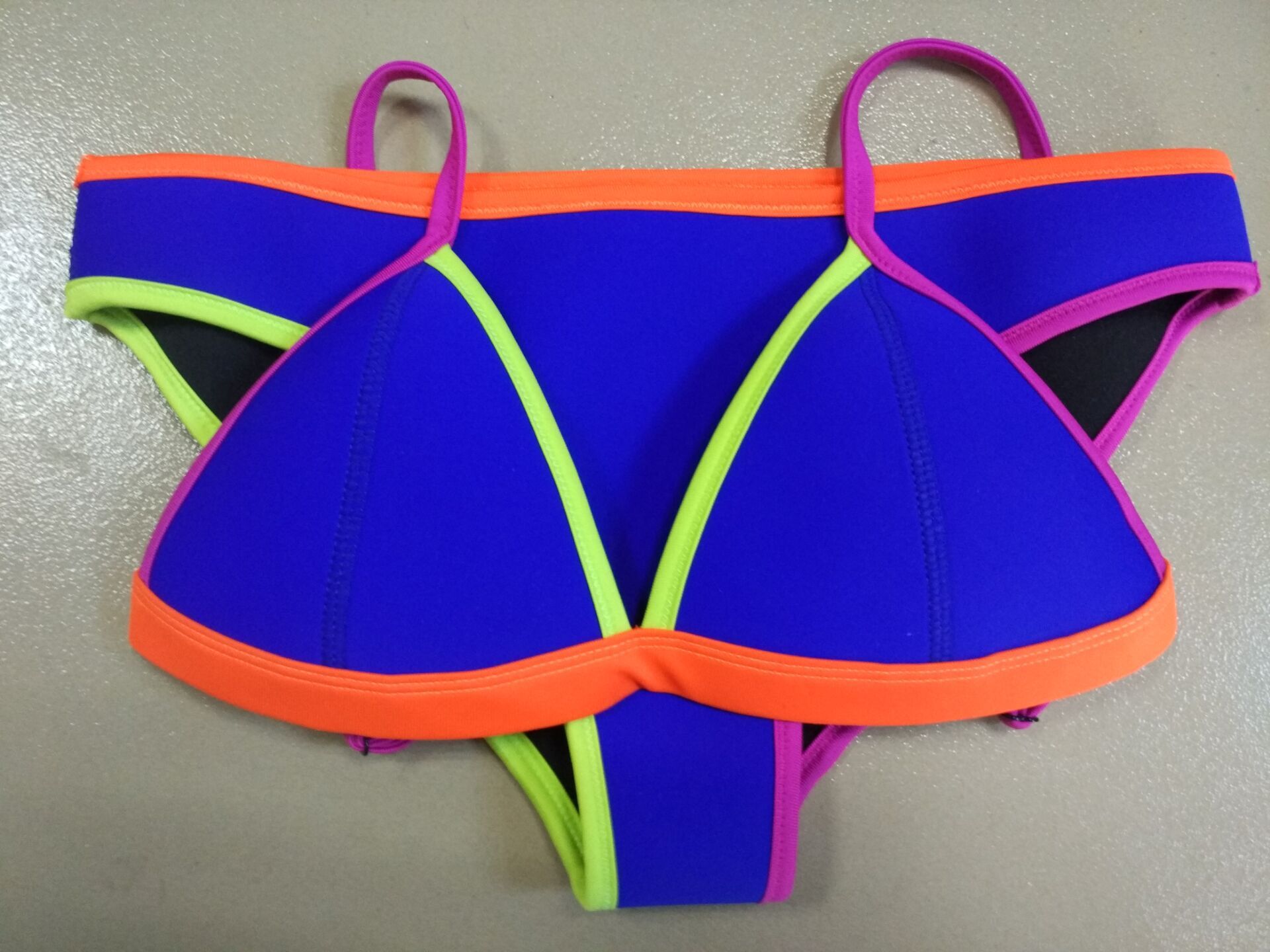 F4476-3  SPRING WITH SUMMER 2016 BIKINIS